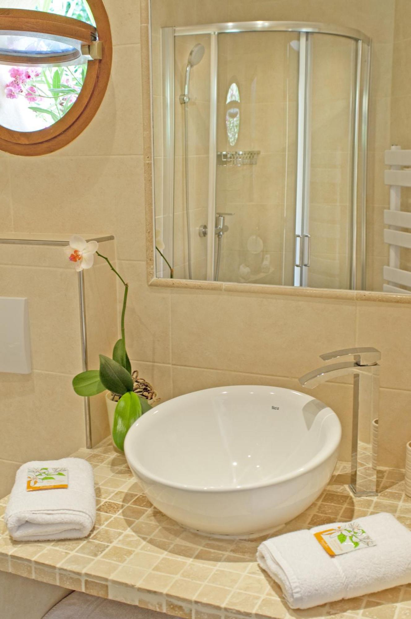 La Colline De Vence Bed & Breakfast Eksteriør bilde